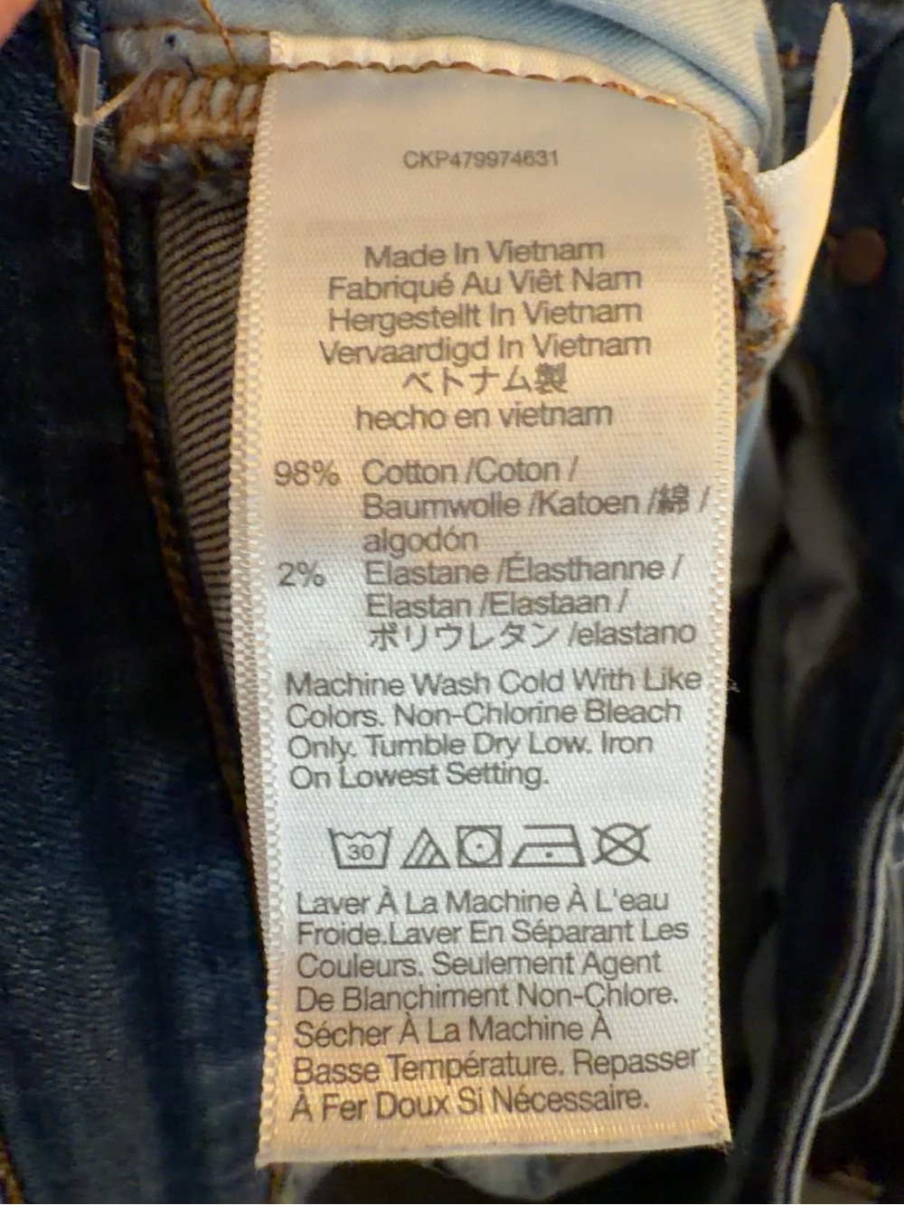 Madewell Curvy Kick Out Jeans Size 32 Cropped Raw Hem Medium Wash - Picture 5 of 8